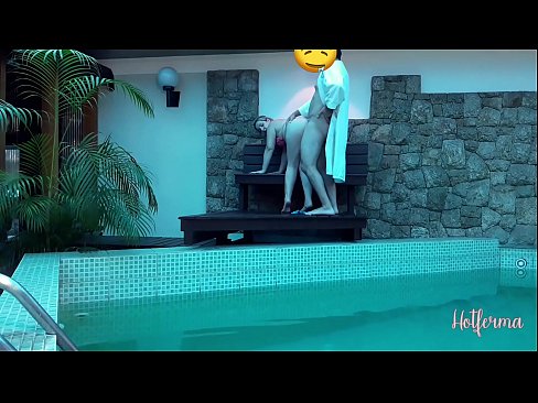 ❤️ Chefe convida criada para a piscina, mas não conseguiu resistir a um ❤️  Sexo em pt.port-amurasso.ru ❌️❤